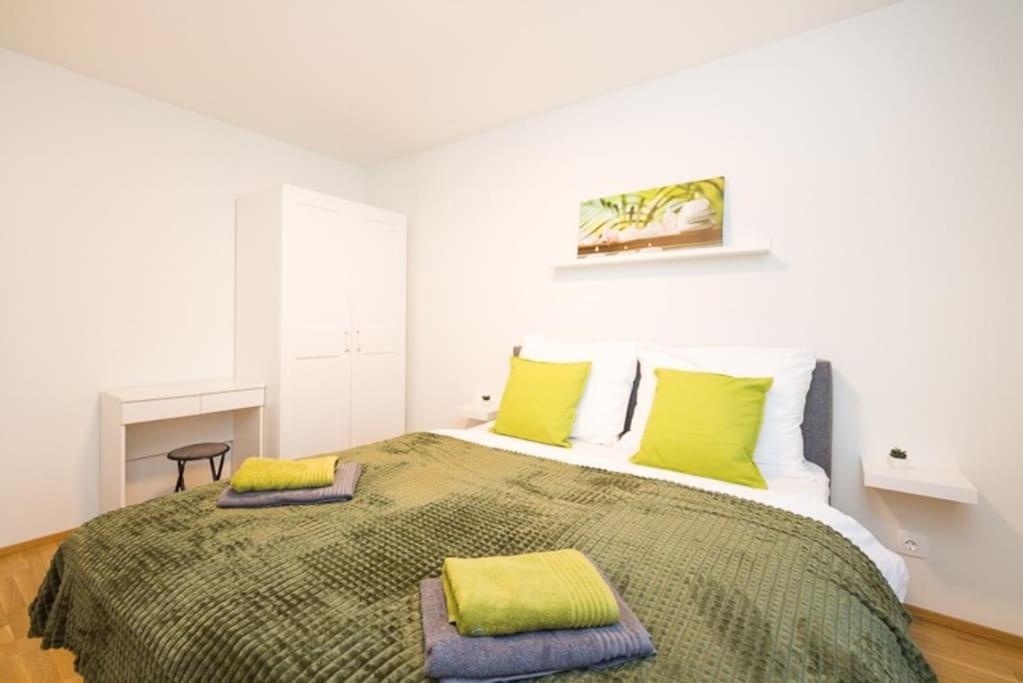 Premium City Apartment With Balcony! Free Garage Parking Included! Wiedeń Zewnętrze zdjęcie